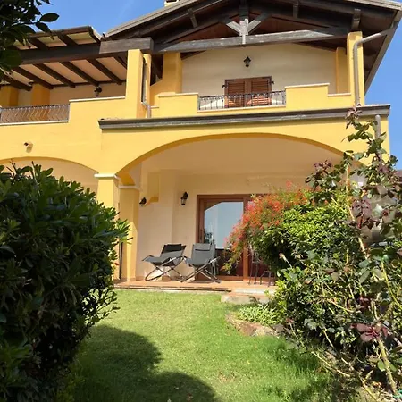 Semesterbostad La Casa Della Luce E Del Vento Chia