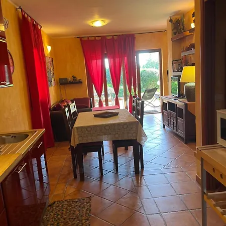 La Casa Della Luce E Del Vento Tatil Evi Chia